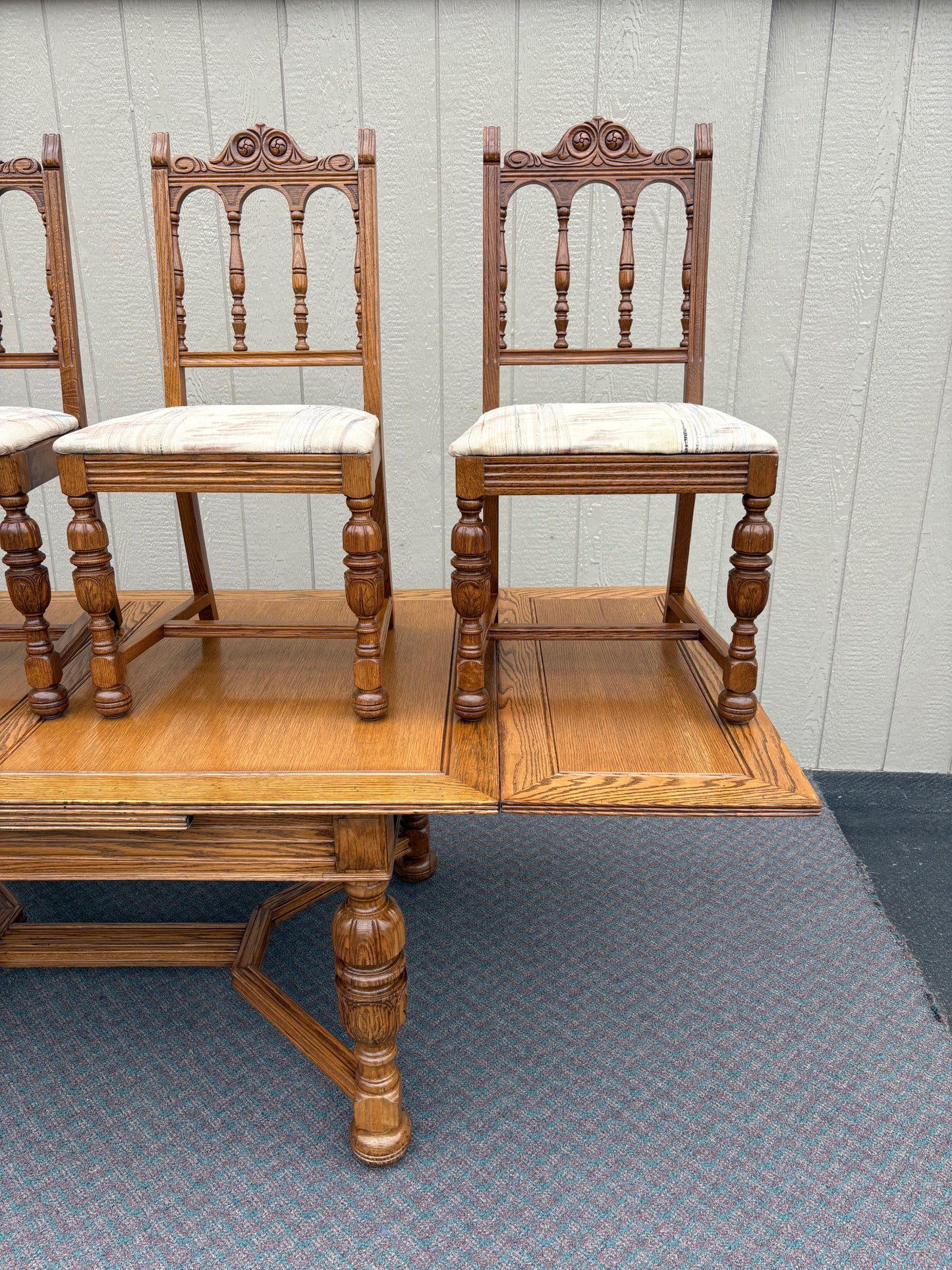 67732 Antique Oak Dining Table with Four Upholstered Chairs Set