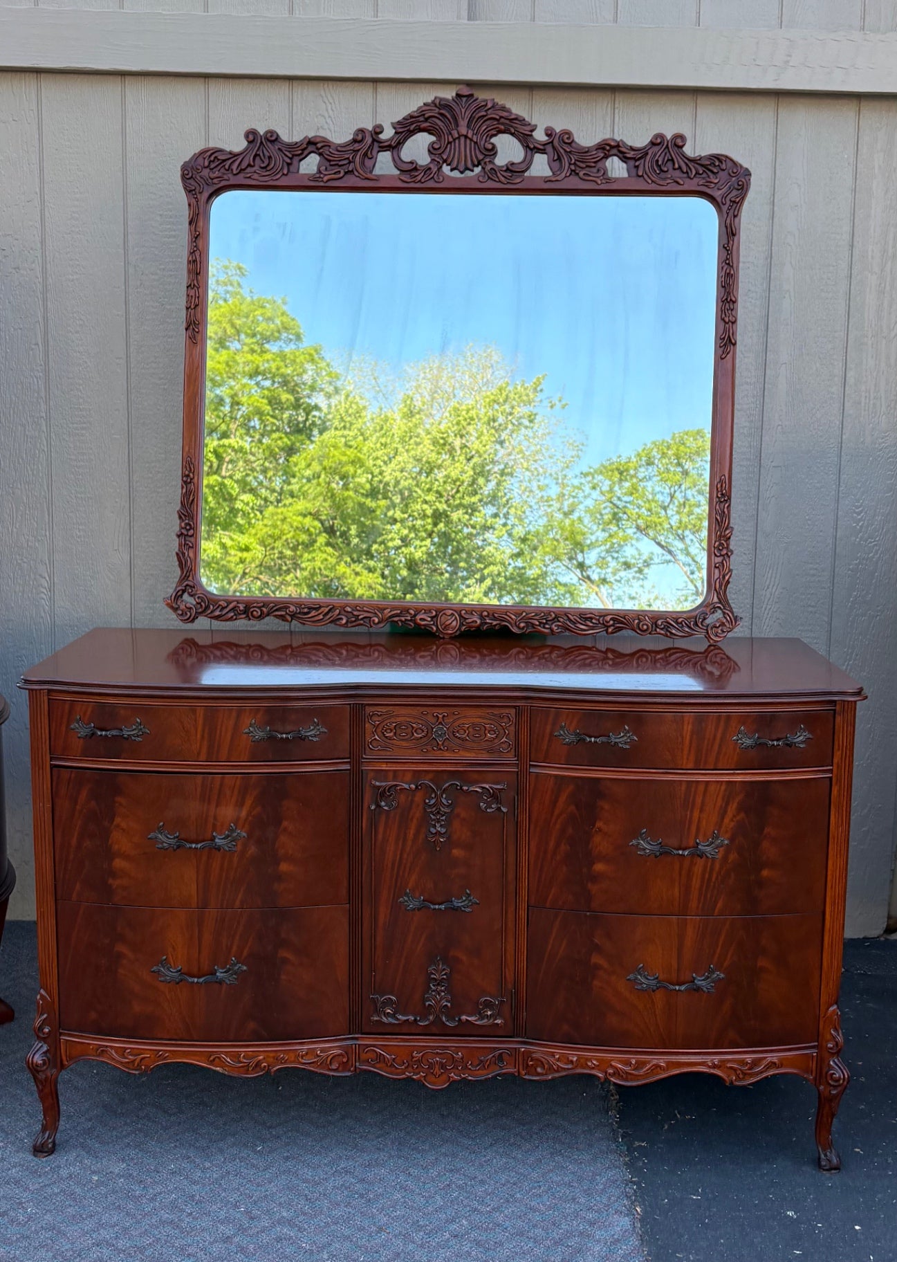 67791 Antique 8-Piece Flame Mahogany Bedroom Set with Mirrors