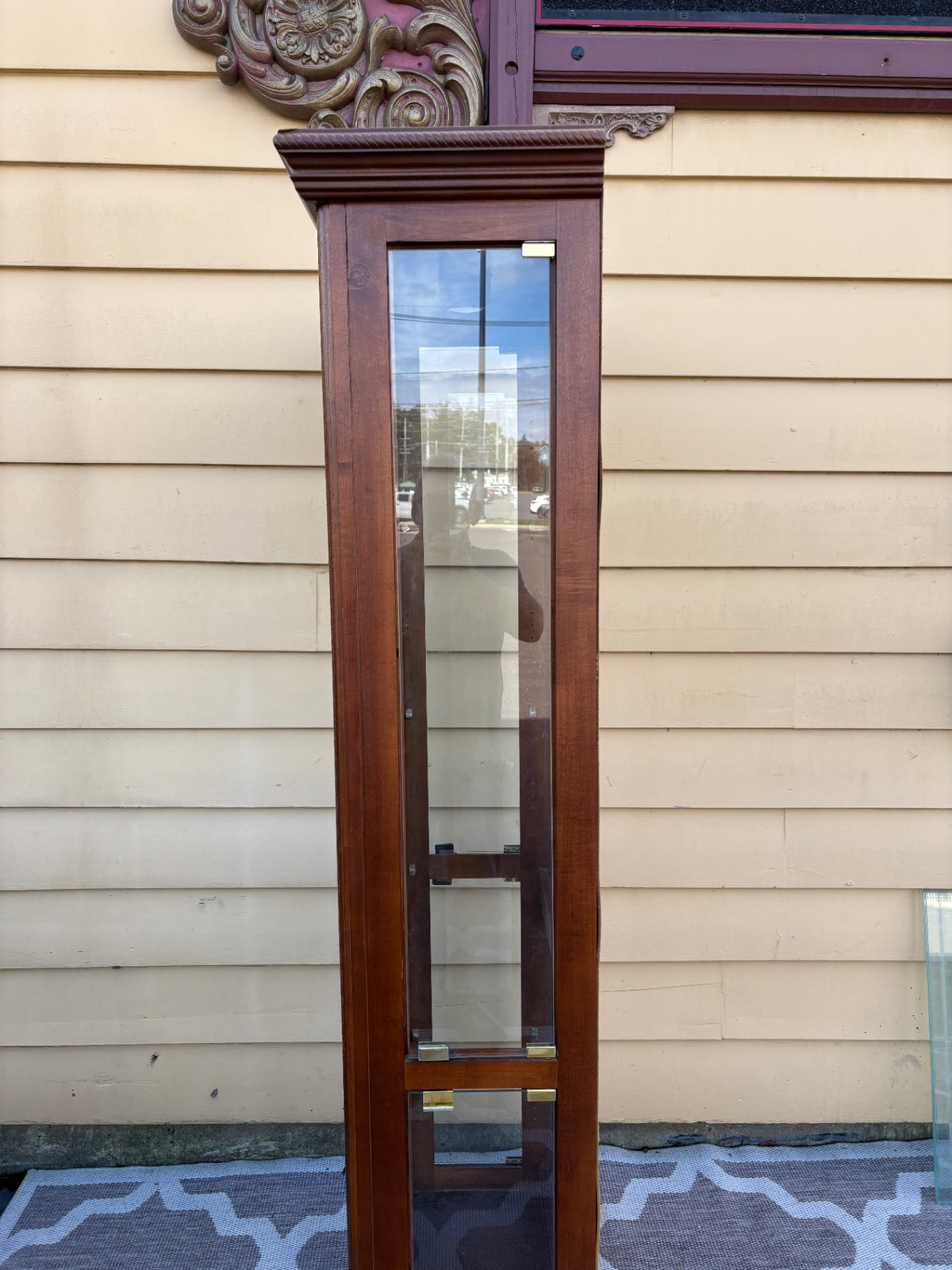 68206 Pulaski Traditional Cherry Side Loading Curio Cabinet with Glass Shelves