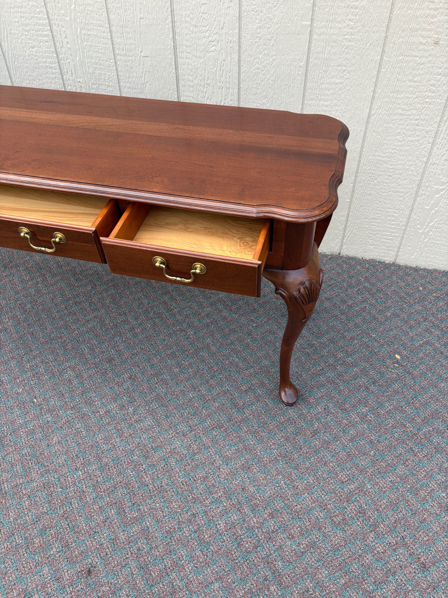 67725 Ethan Allen Queen Anne Style Mahogany Library Table
