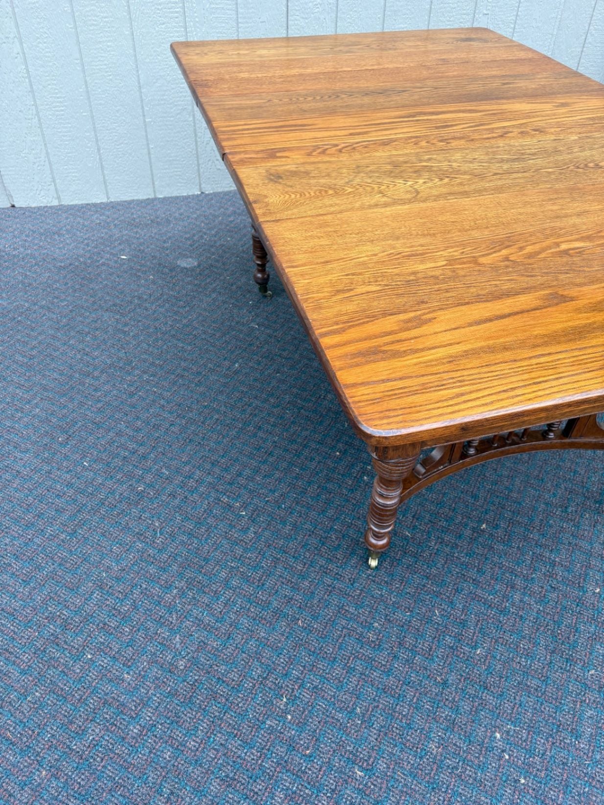 67627 Victorian Oak Dining Table with Turned Legs and Leaves