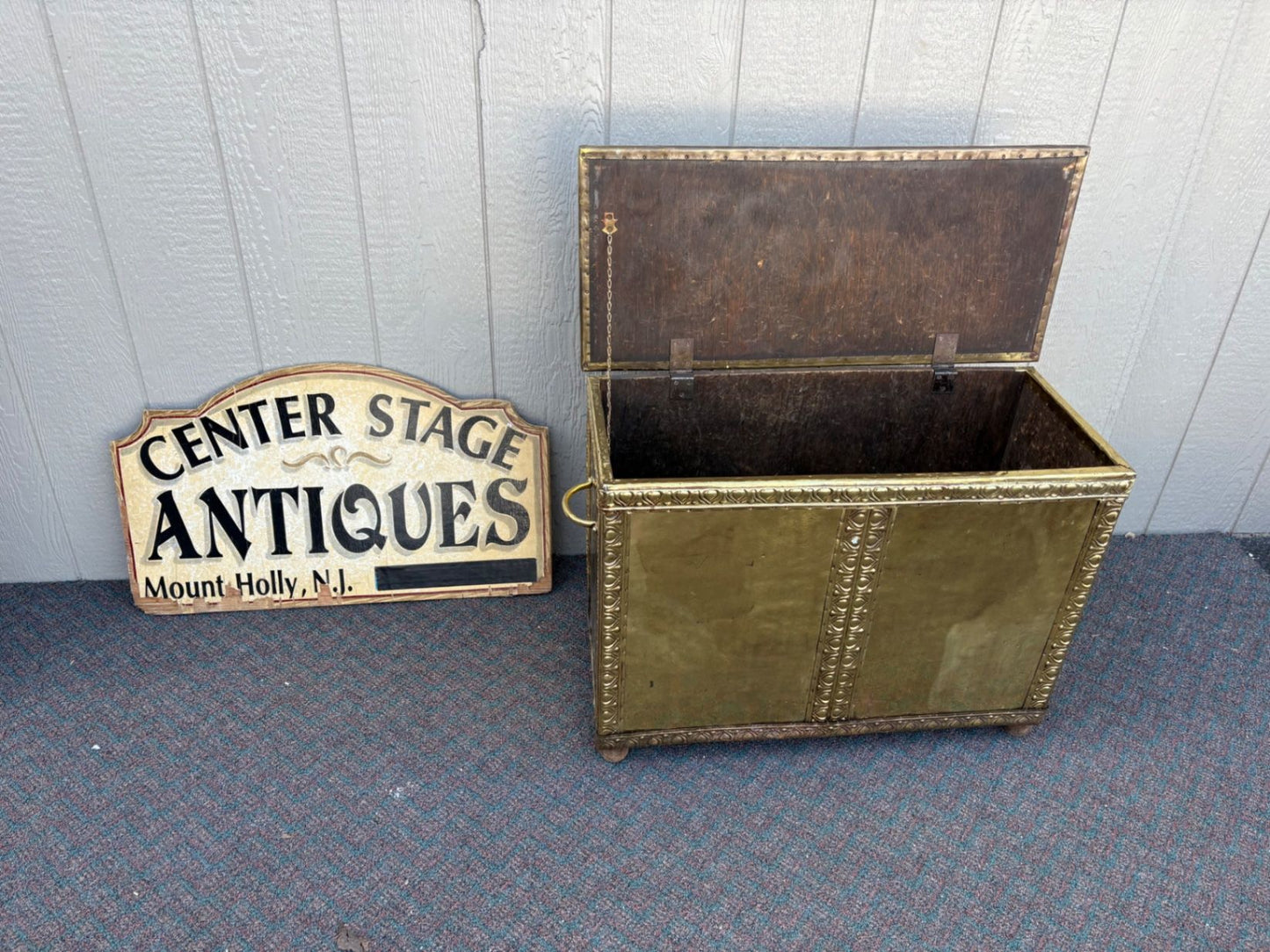 67424  Vintage Brass Trunk with Embossed Detailing