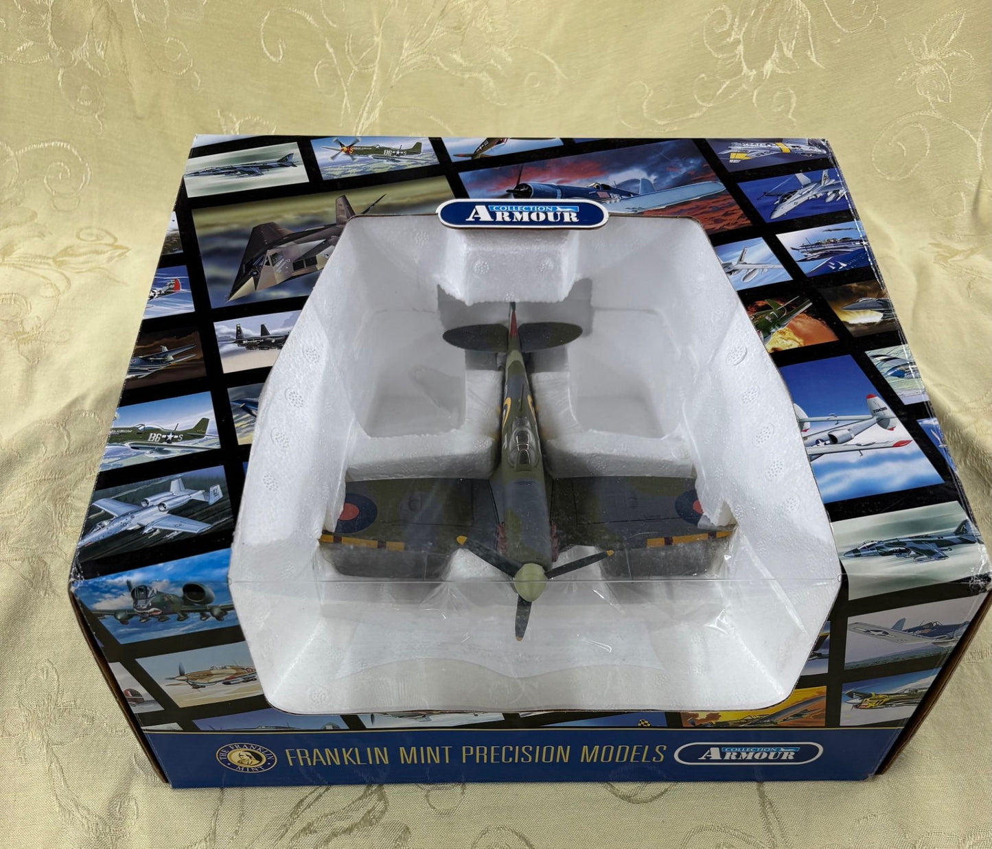 ES205  Franklin Mint Armour Collection WWII Spitfire Model Plane