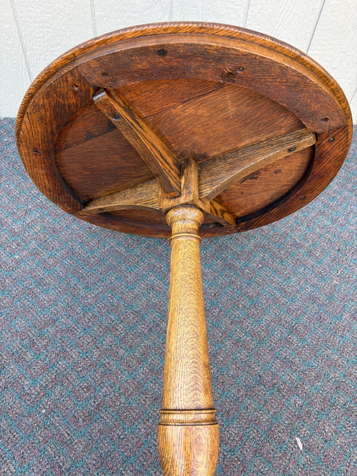 67691 Victorian Vintage Oak Pedestal Lamp Table with Turned Base