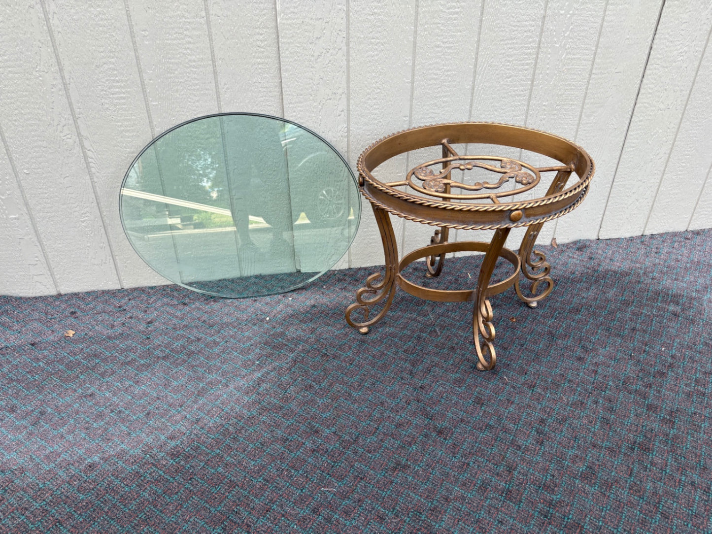 68117 Elegant Round Glass Top Side Table with Ornate Metal Base