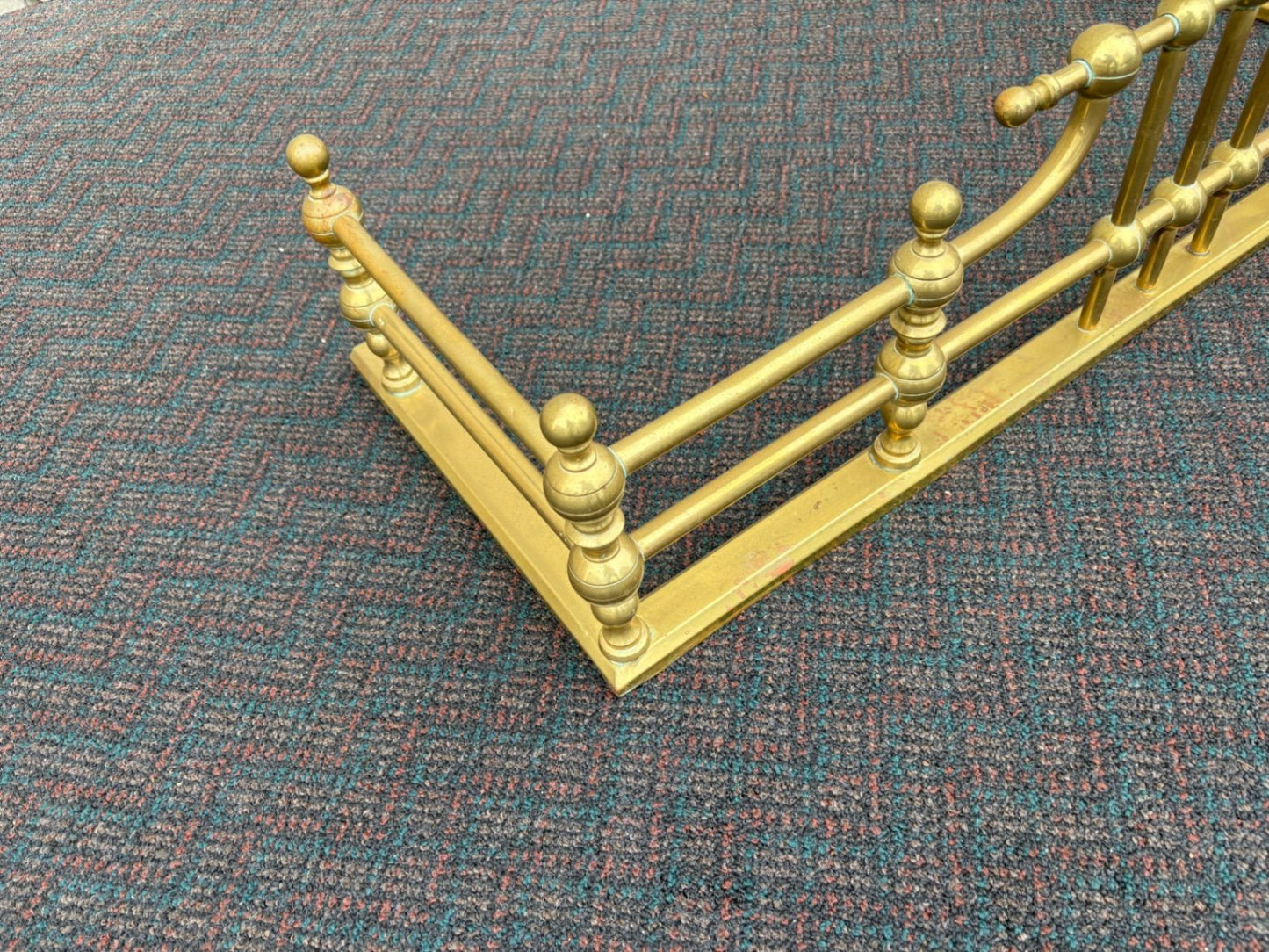 65936 Vintage Brass Fireplace Fender with Ornate Detailing