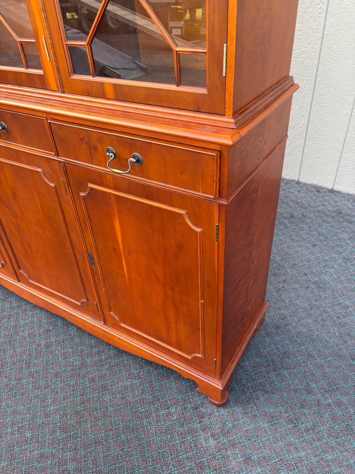 68159 Vintage Mahogany Breakfront China Cabinet with Glass Doors