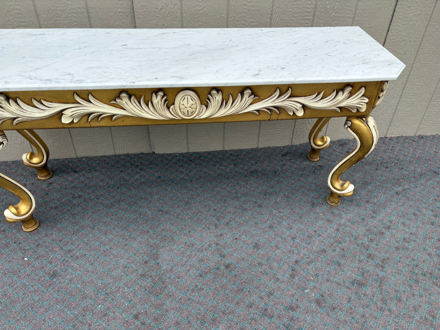 Elegant Italian Console Table with Marble Top and Ornate Gilt Base