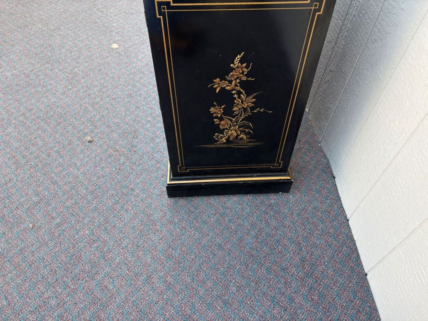 67425 Drexel Oriental Style Bar Cart with Expandable Top