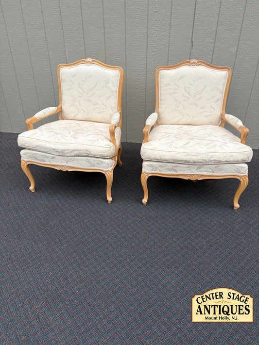 67530 Pair of Chateau Dax Italian Louis XV Style Armchairs in Cream