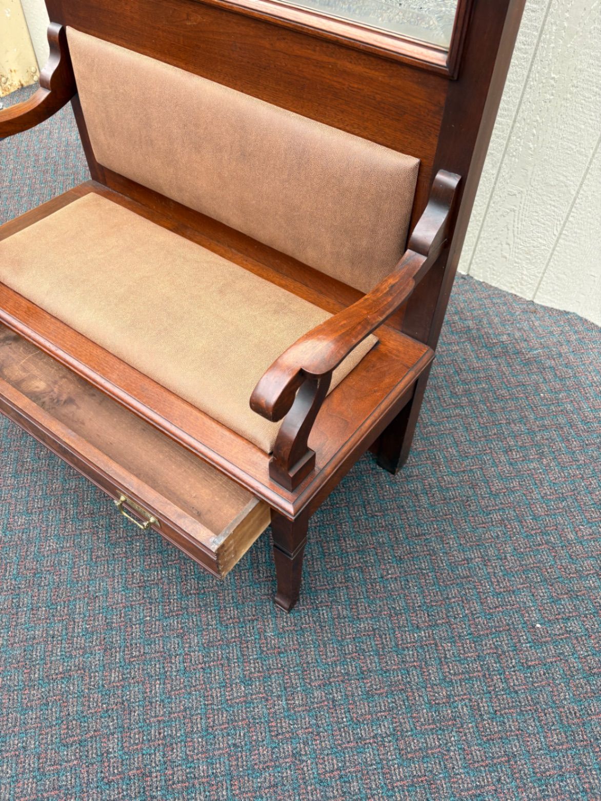 67402 Victorian Hall Seat with Mirror and Brass Hooks in Mahogany