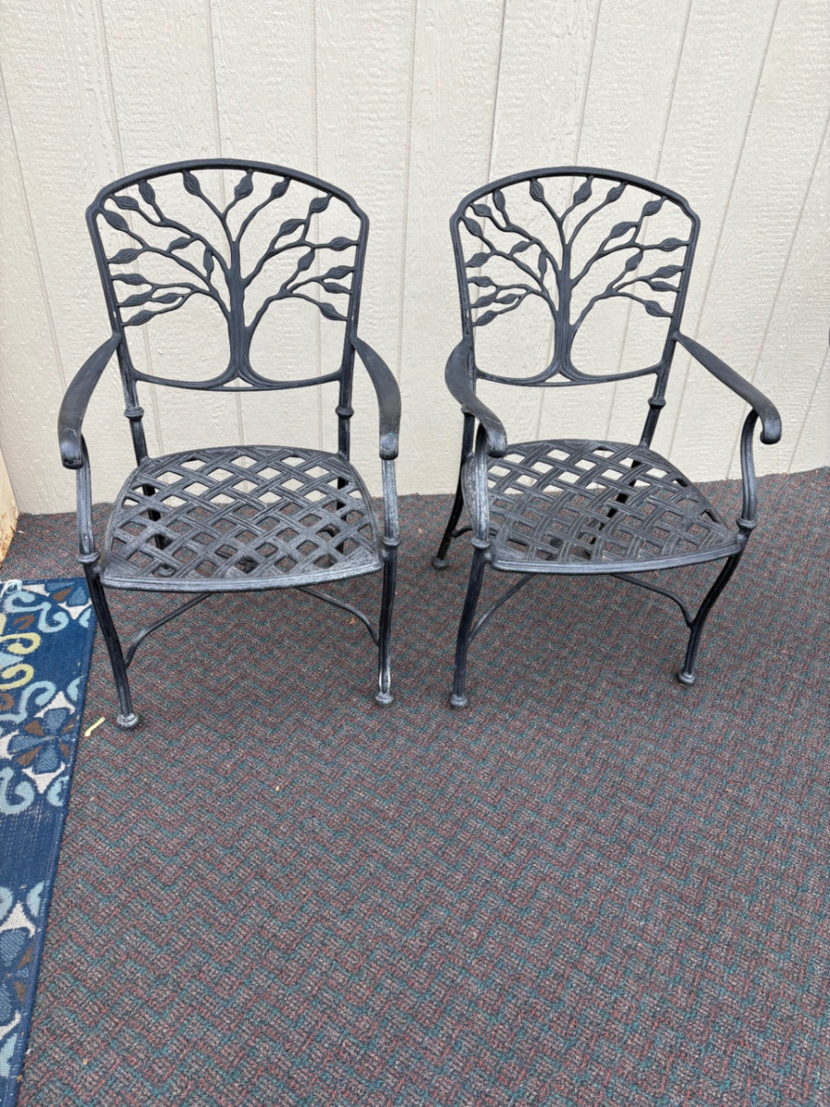 67750 Outdoor Patio Set with Glass Top Table and Four Cast Aluminum Chairs