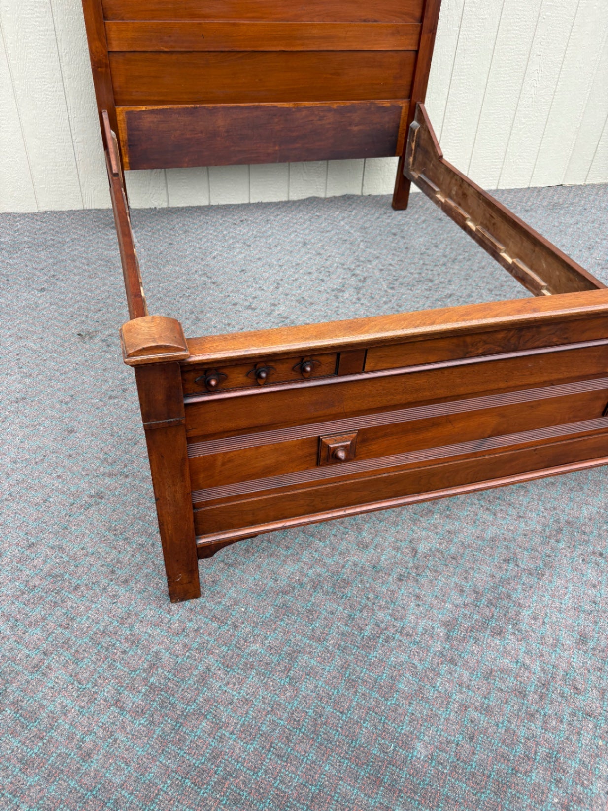 Victorian Full Size Bed with Carved Headboard and Footboard