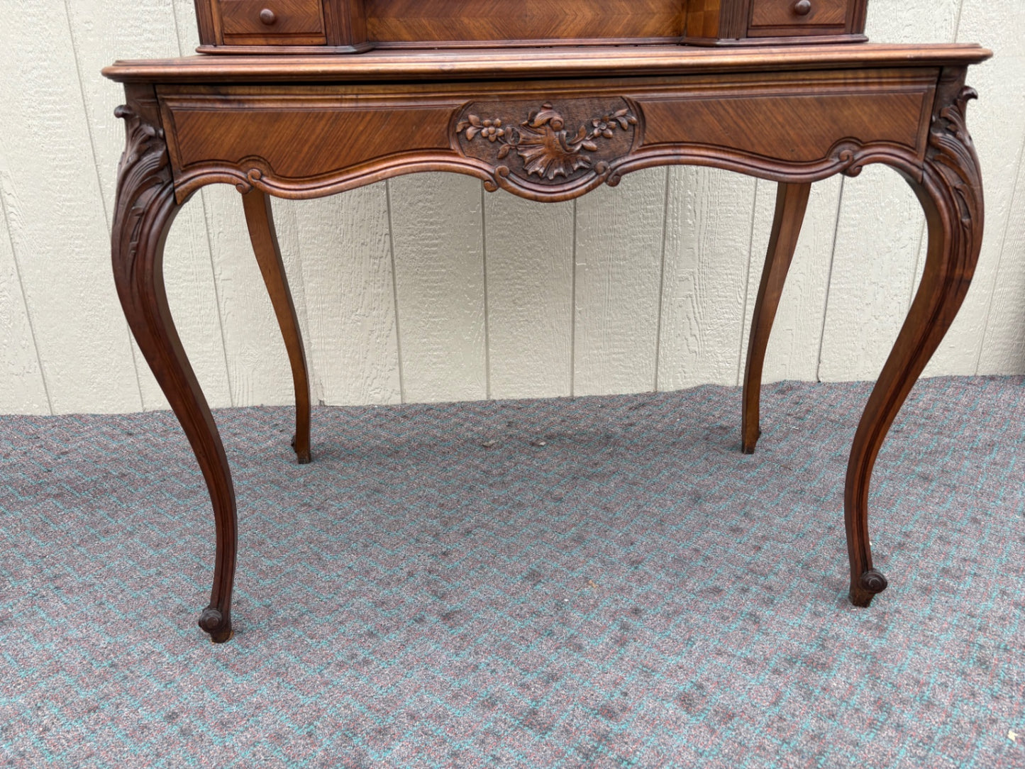 68043 Elegant French Rococo Vanity with Mirror in Rich Walnut