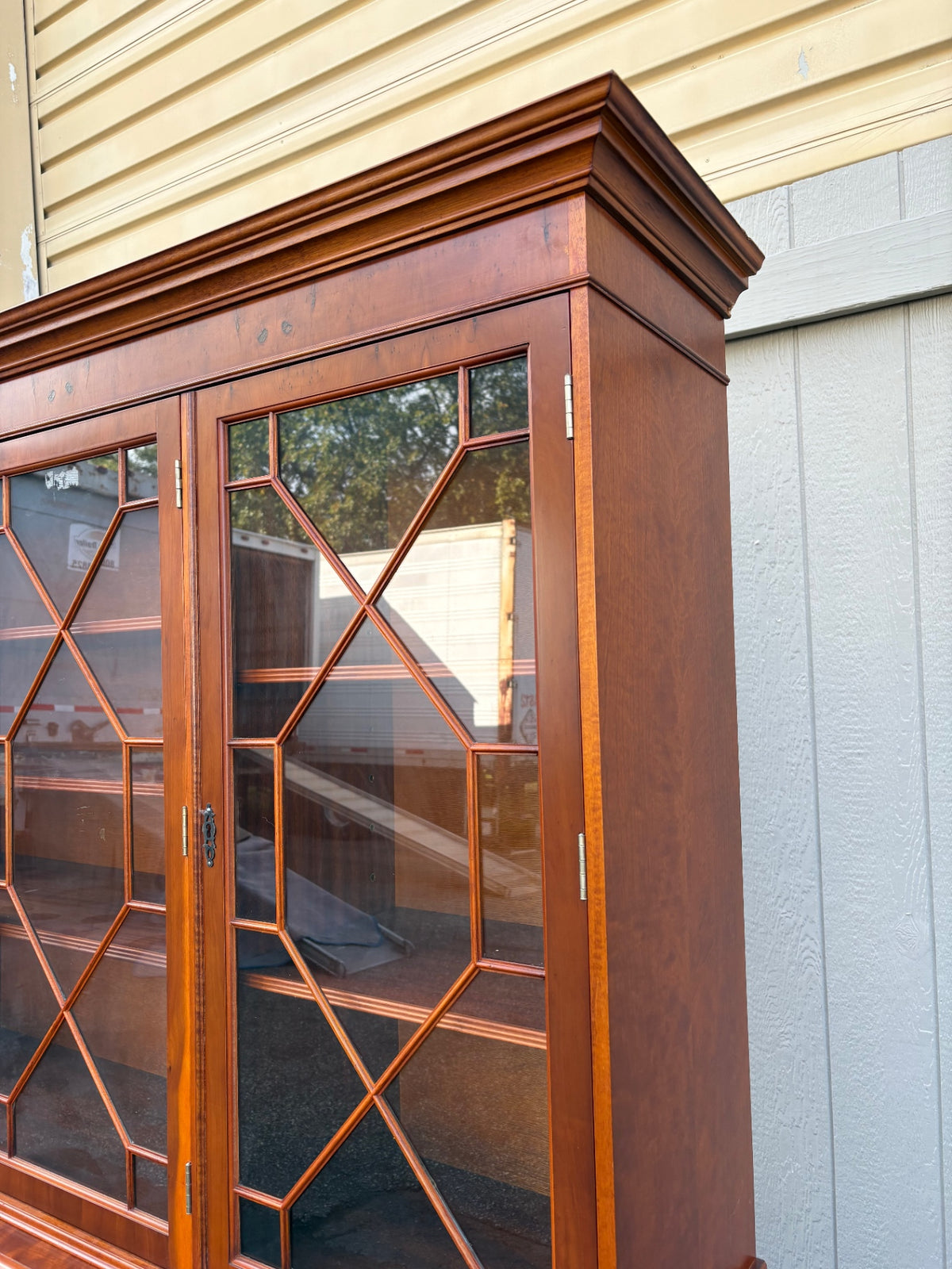 68159 Vintage Mahogany Breakfront China Cabinet with Glass Doors