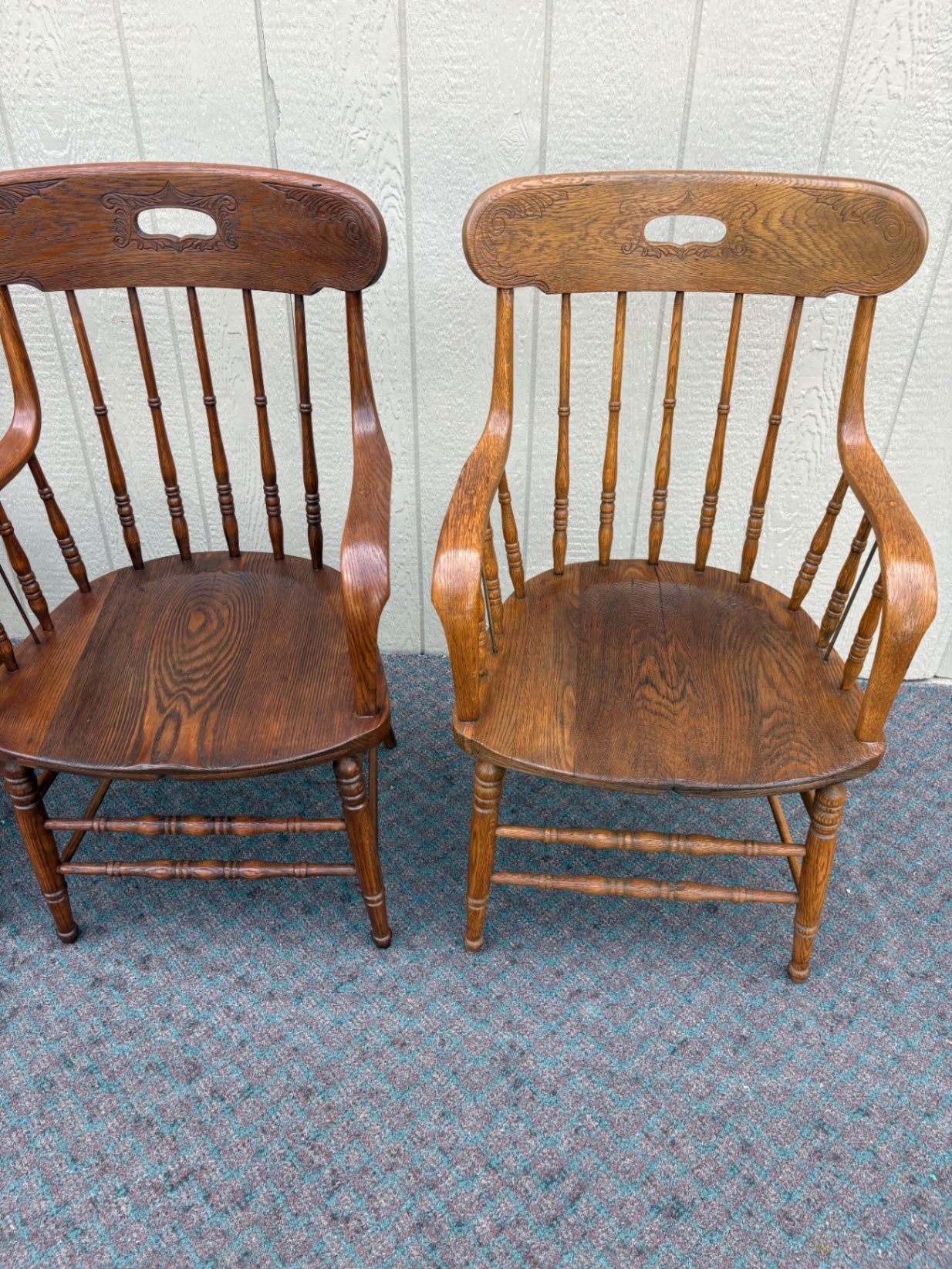 67669 Set of 4 Classic Oak Windsor Armchairs with Spindle Backs