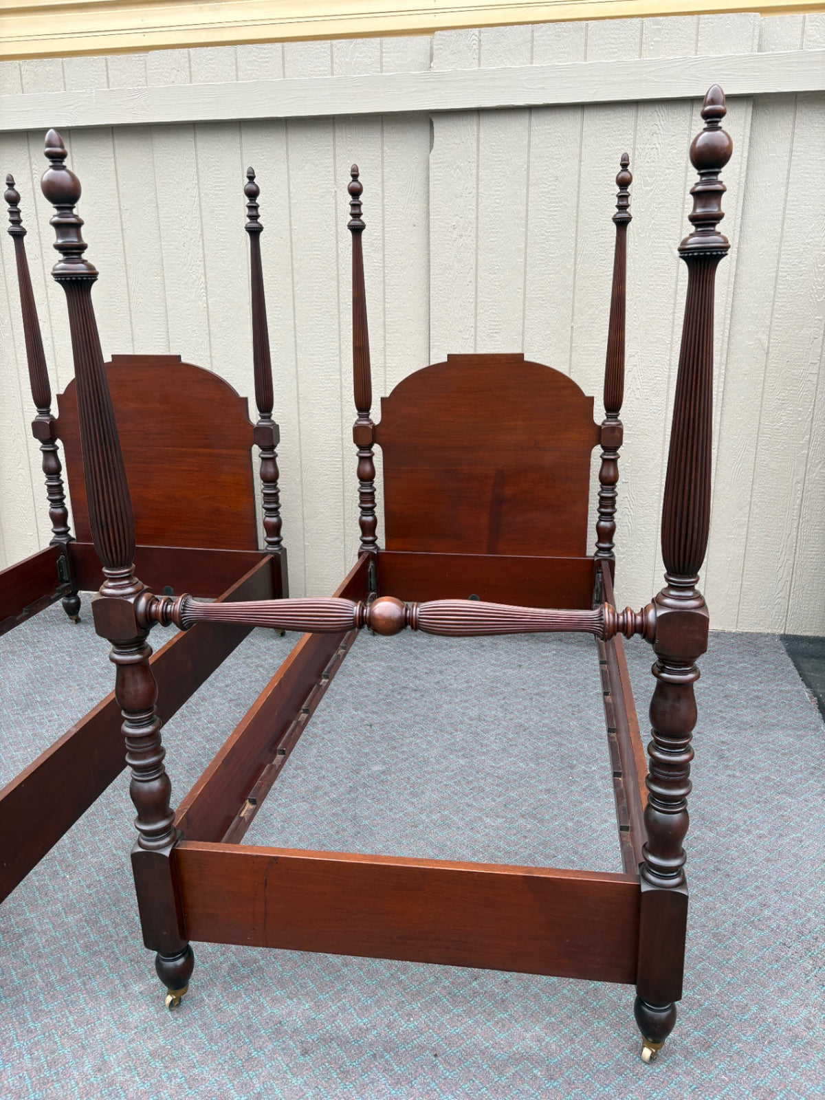 68122  Pair of Mahogany Four-Poster Twin Beds by Tobey Furniture