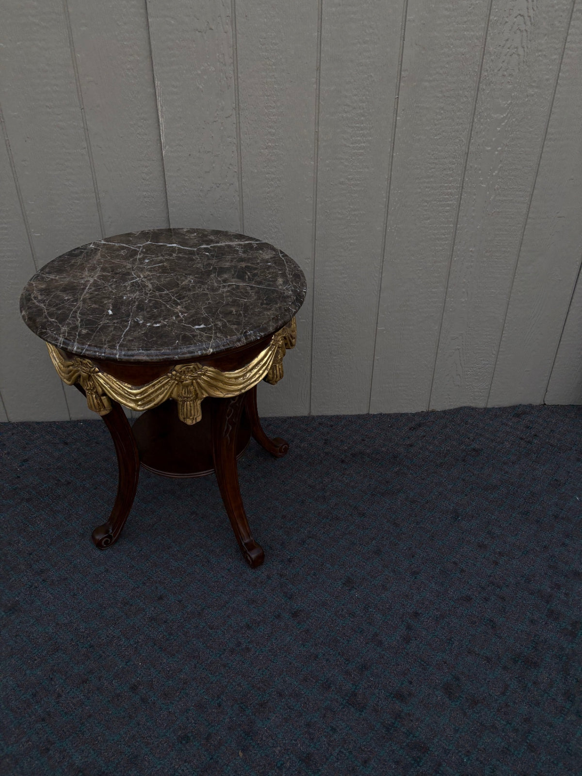 68032  Elegant Round Marble Top Side Table with Gilt Accents