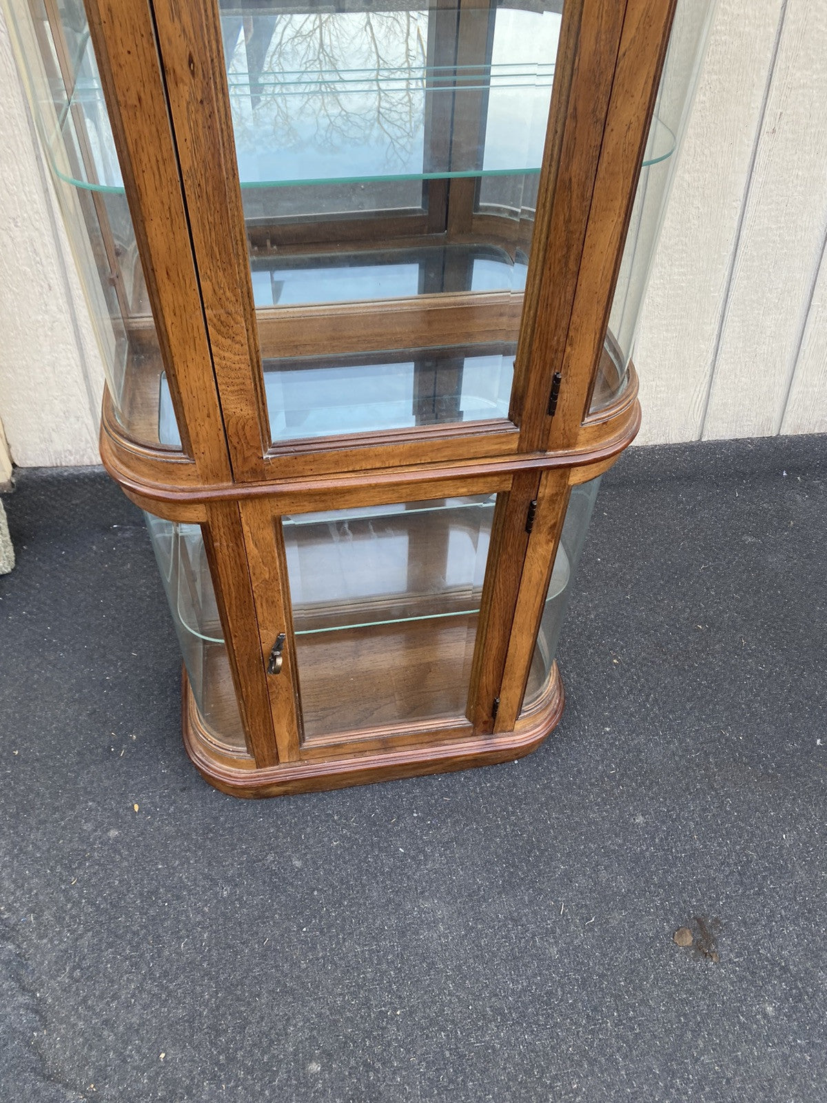 66240   Modern Pulaski Furniture Bow Glass Curio with Beveled Glass Front panels