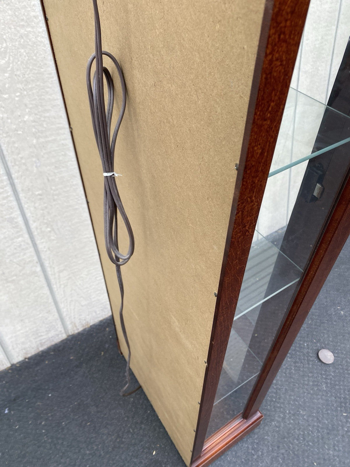 66472 HOWARD MILLER Mahogany Curio China Cabinet Clock