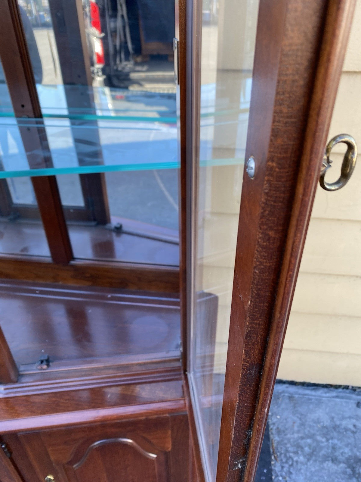 66479 PENNSYLVANIA HOUSE Cherry Breakfront China Cabinet Curio