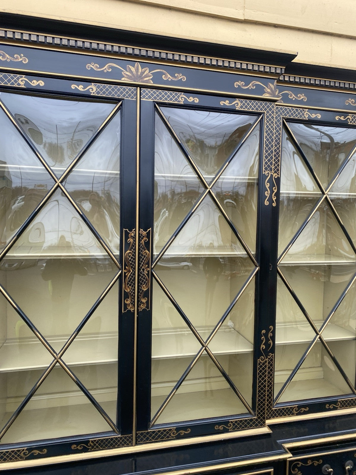 65944 Oriental KEN HILL Furniture Breakfront China Cabinet Curio