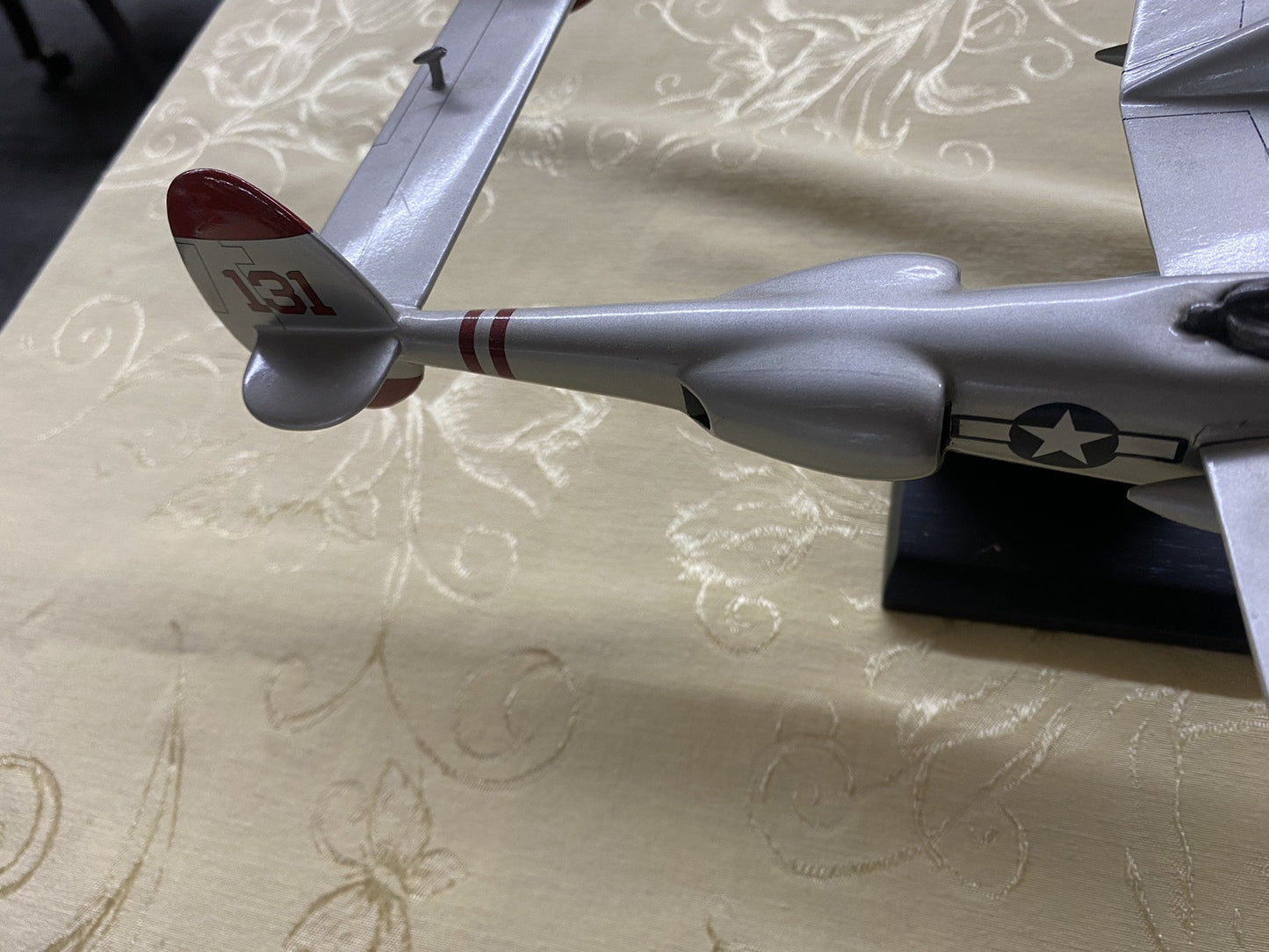ES   220:          DANBURY MINT    LOCKHEED P-38 LIGHTNING  AIRPLANE Plane