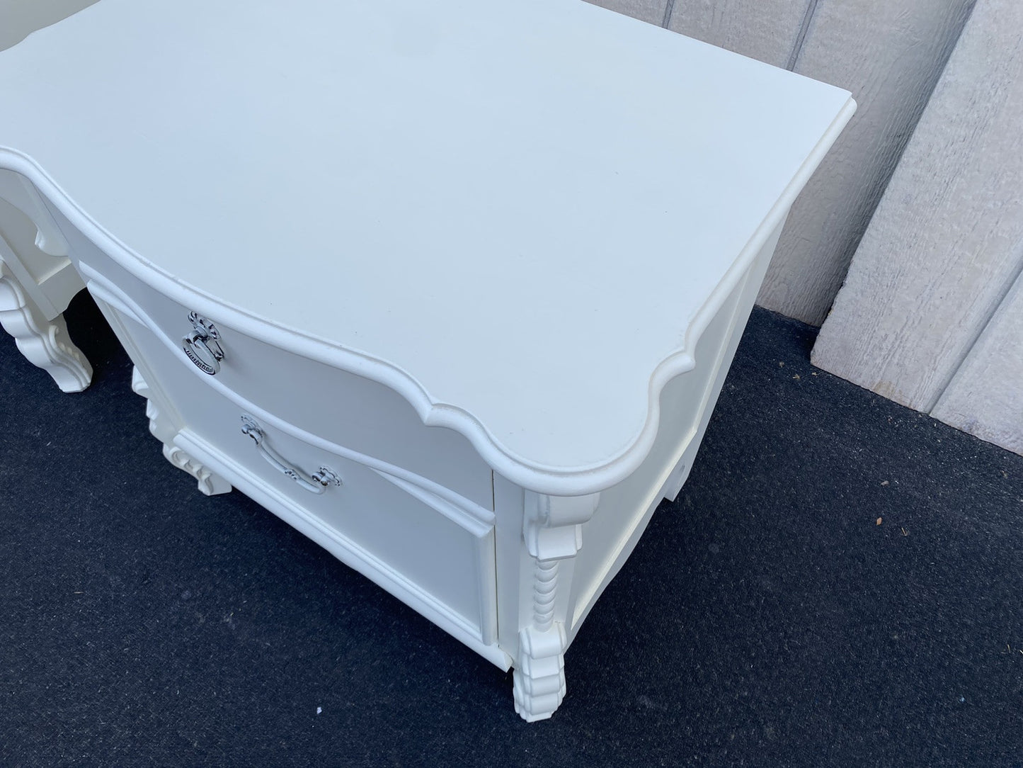 66379 Pair LEXINGTON Furniture Nightstand End Table Stand s