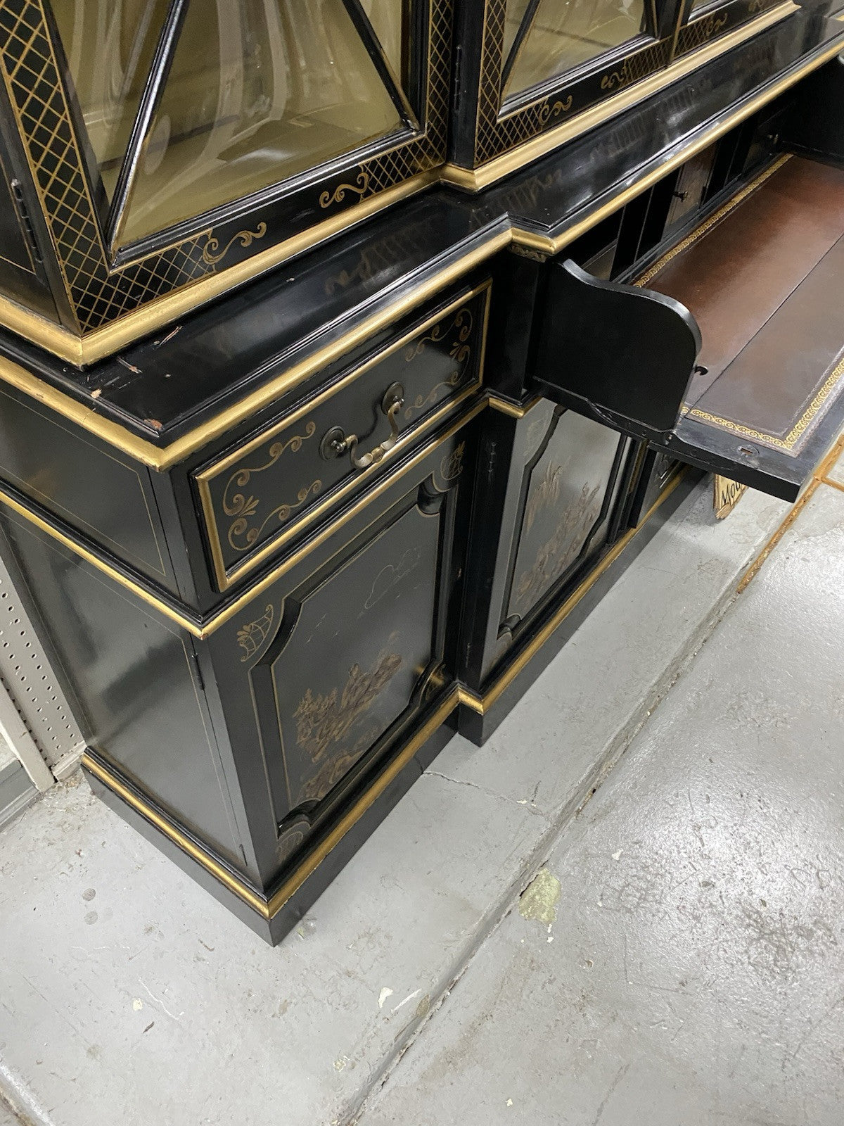 65944 Oriental KEN HILL  Furniture Breakfront China Cabinet Curio