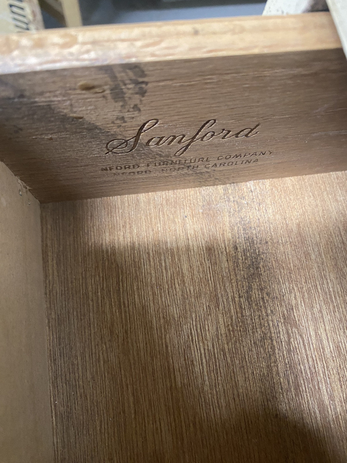 64874 SANFORD Furniture Curio Decorator China Cabinet