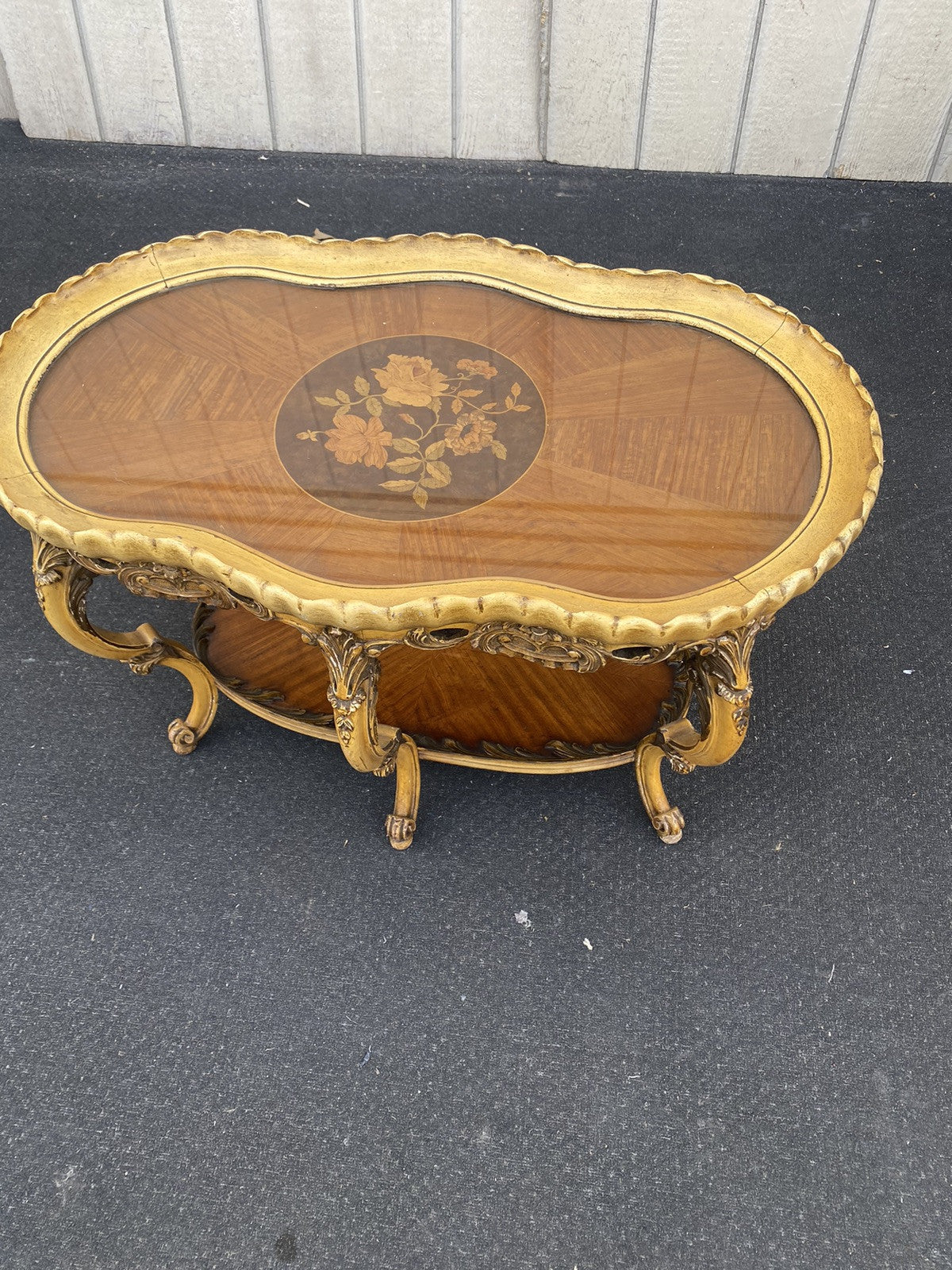 65653   Decorator Antique Tray Top Coffee Table Stand