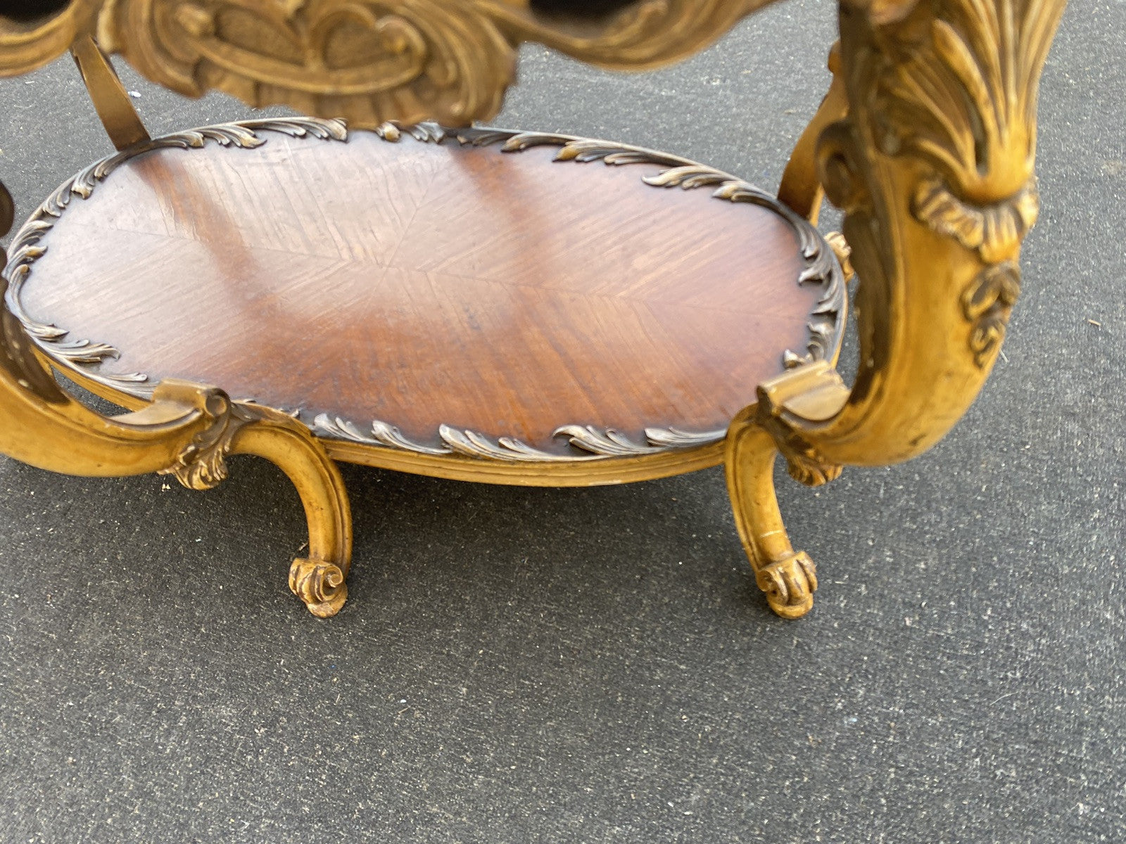 65653   Decorator Antique Tray Top Coffee Table Stand