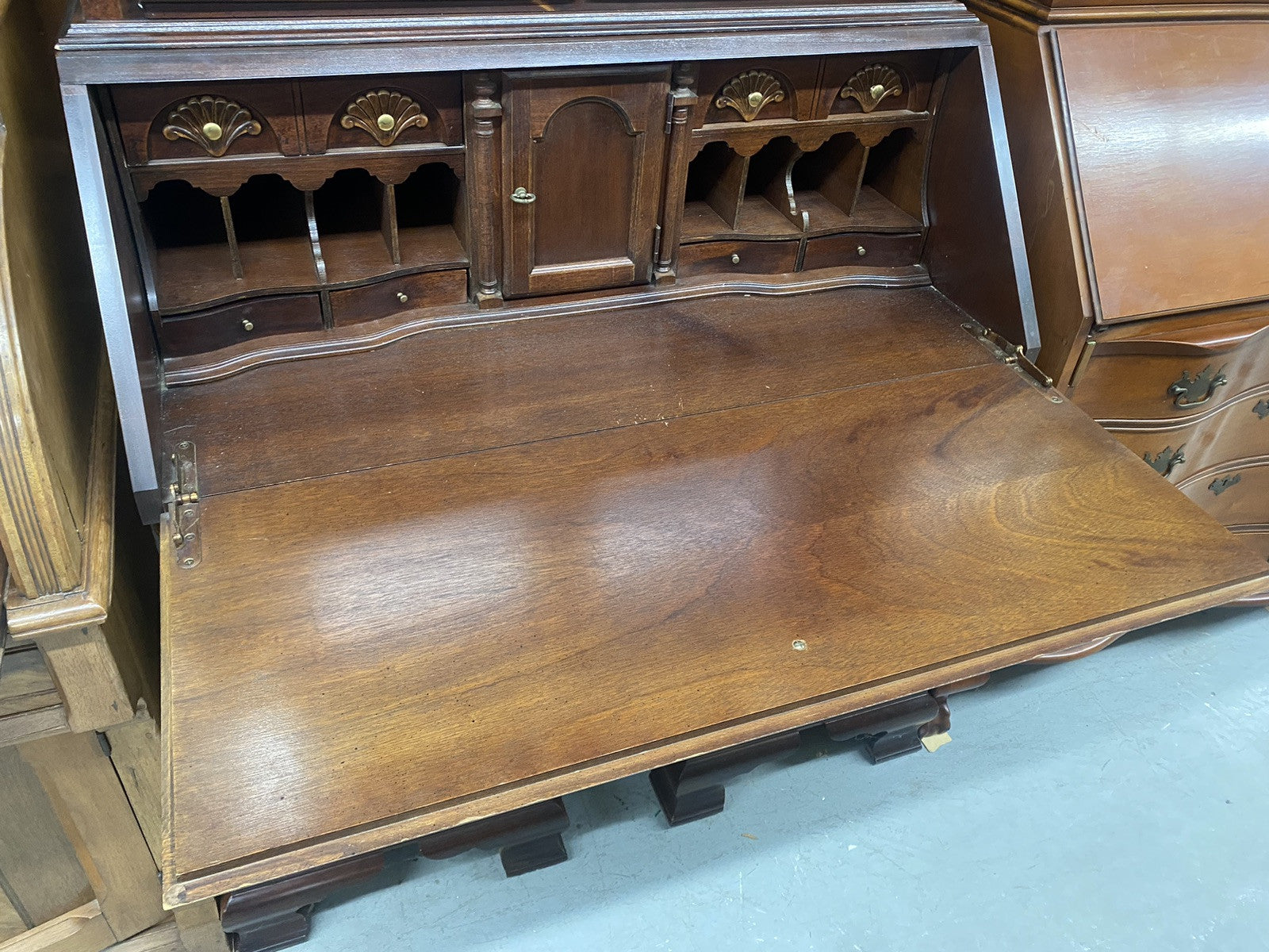 64278 American Drew Secretary Desk with Bookcase Top