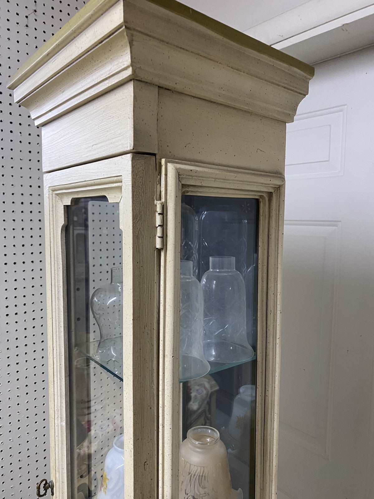 64874 SANFORD Furniture Curio Decorator China Cabinet