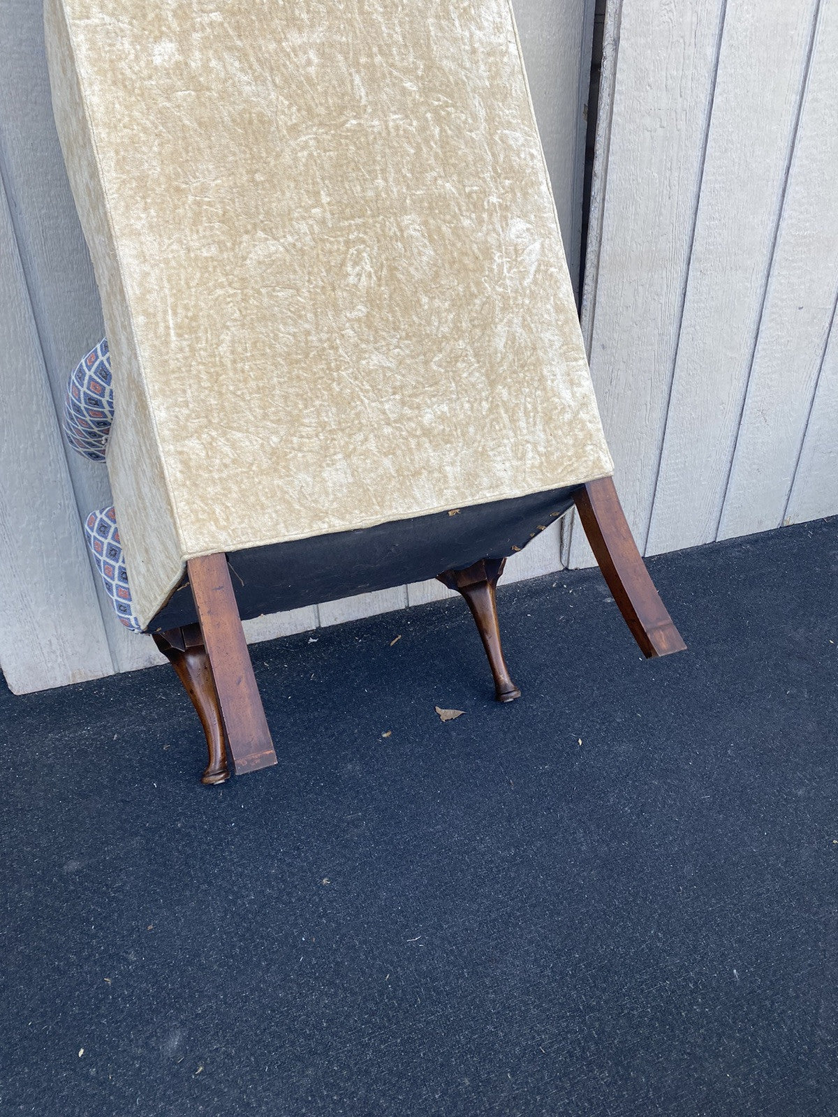 66211    WELLINGTON HALL Bergere Armchair Chair with Ottoman Stool