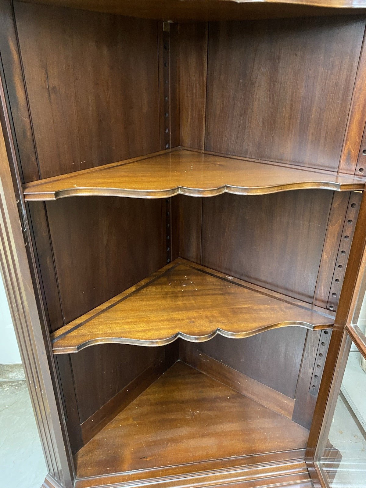 63750 Freidman Brothers FB Mahogany Corner Curio Cabinet Circa 1915