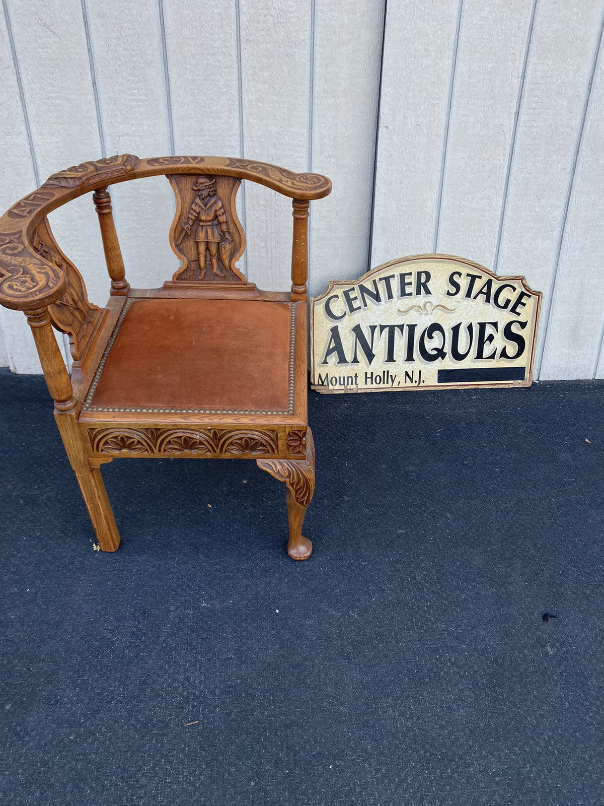 66381 Custom Made Hand Carved Oak Corner Chair