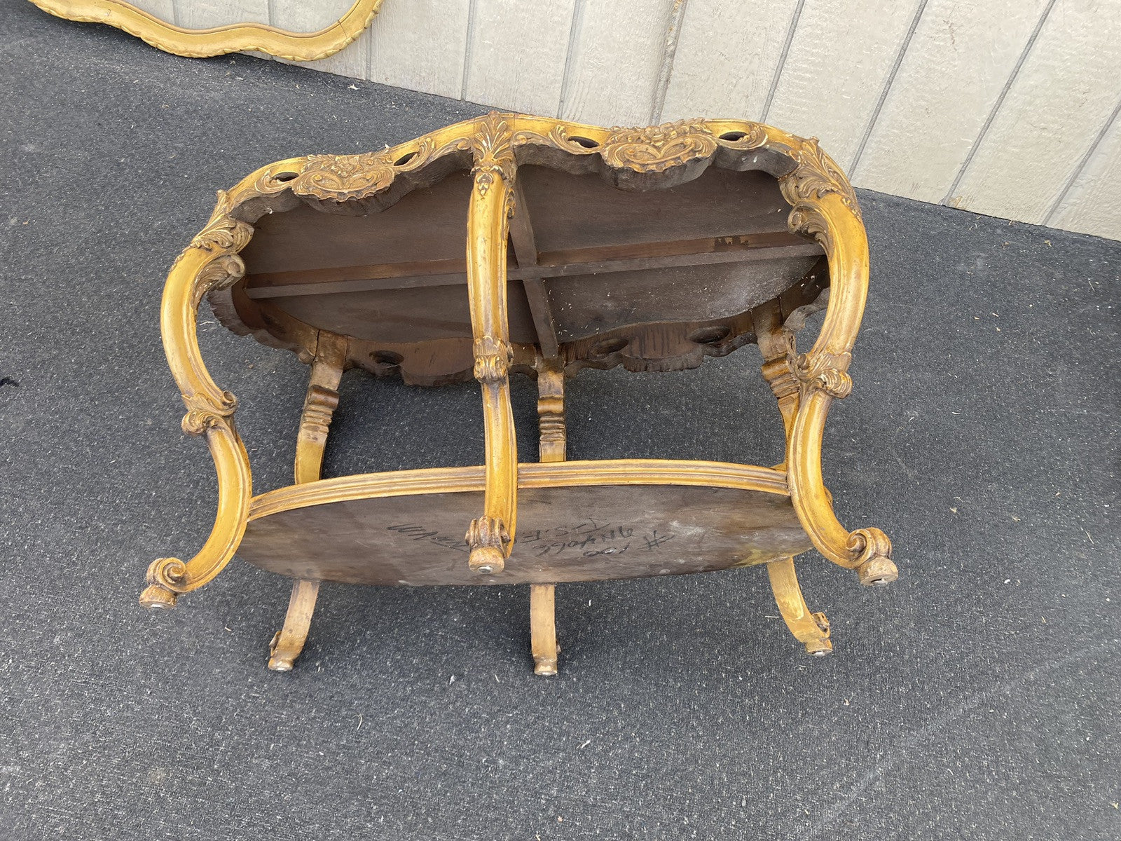 65653   Decorator Antique Tray Top Coffee Table Stand