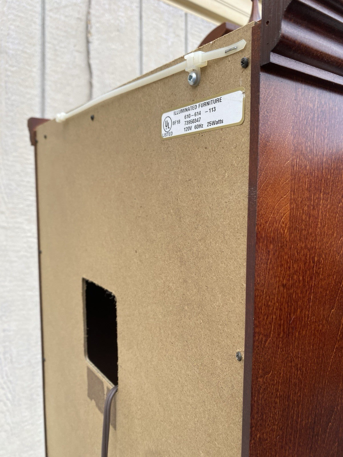 66472 HOWARD MILLER Mahogany Curio China Cabinet Clock