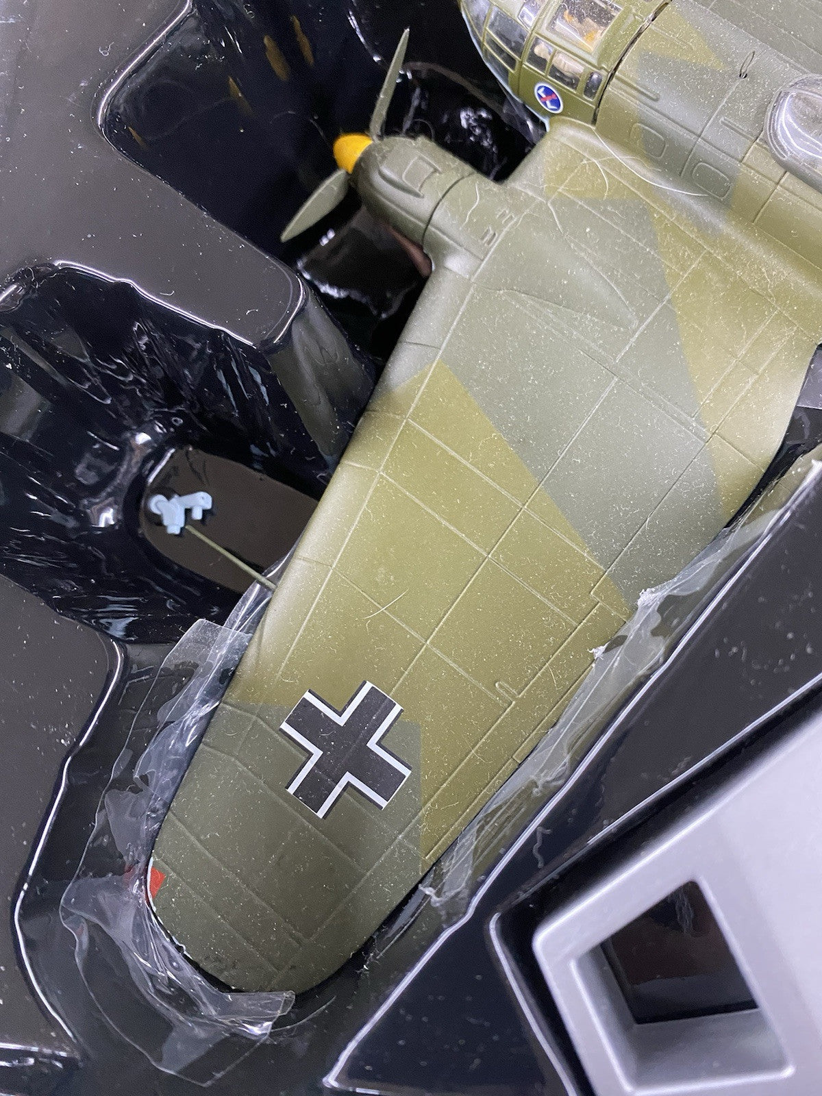 ES 202:   Corgi  Aviation Limited edition AA33711     Diecast  Airplane