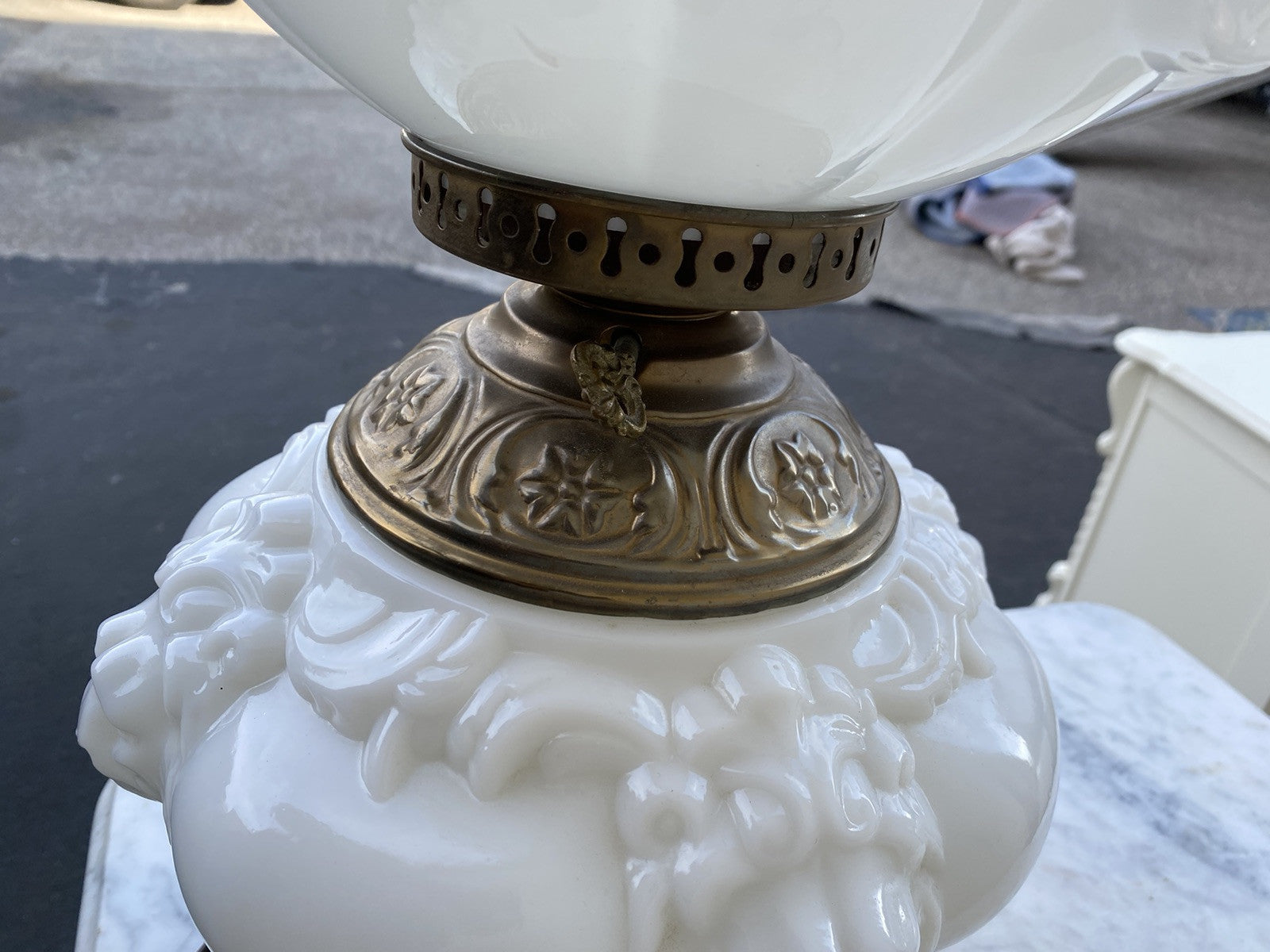 66323  Gone With the Wind Table Lamp Lion Face s