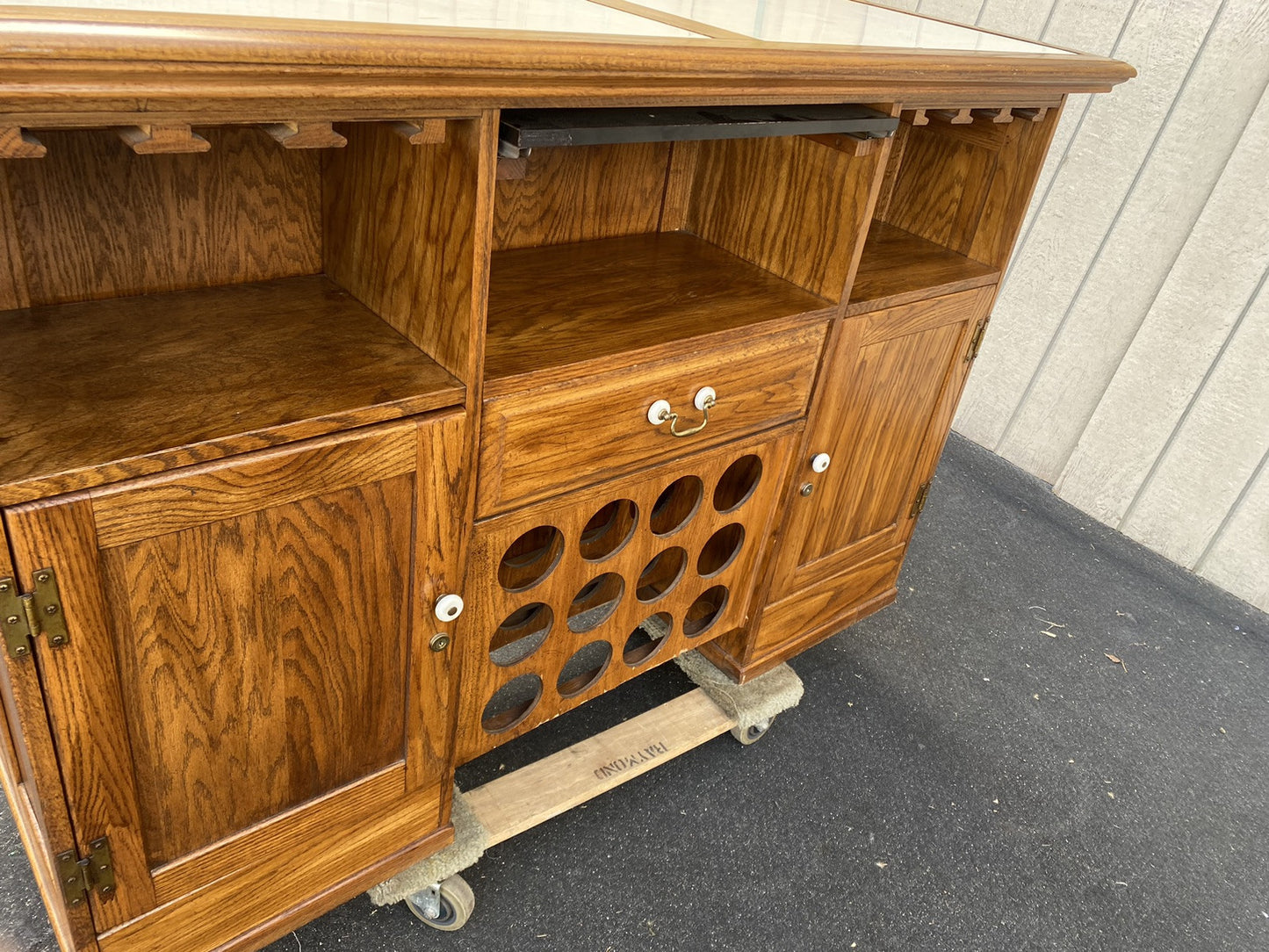 66334  Oak Tile Top Bar Liquor Cabinet with 2 Barstools Stool s