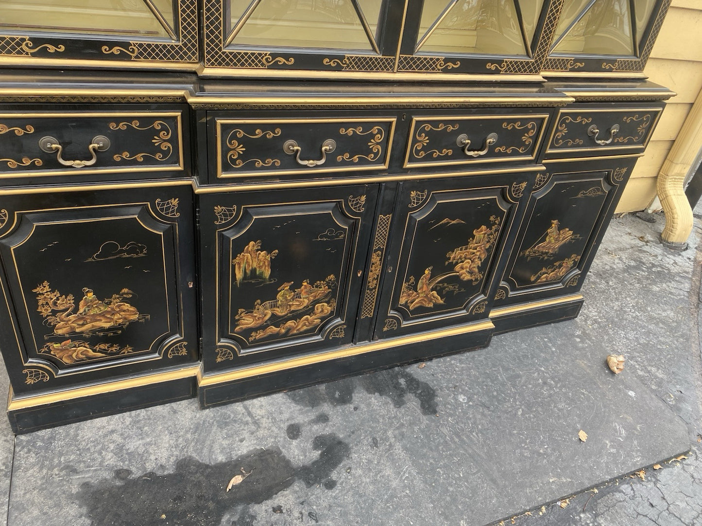 65944 Oriental KEN HILL Furniture Breakfront China Cabinet Curio
