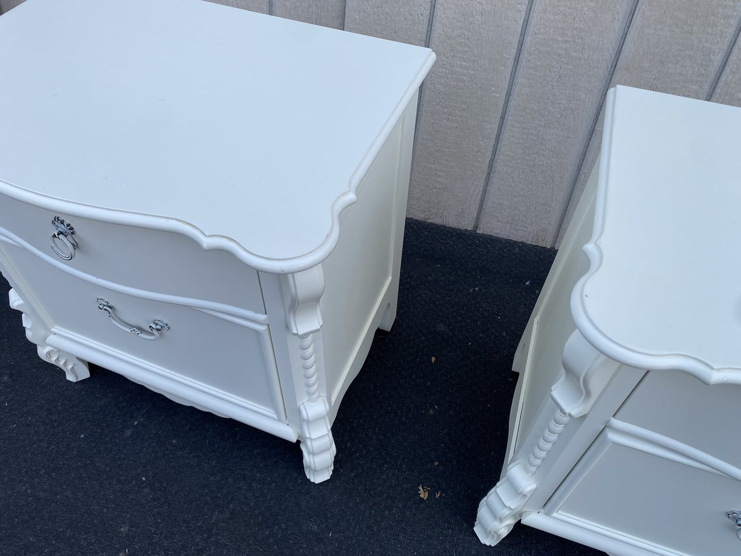 66379 Pair LEXINGTON Furniture Nightstand End Table Stand s