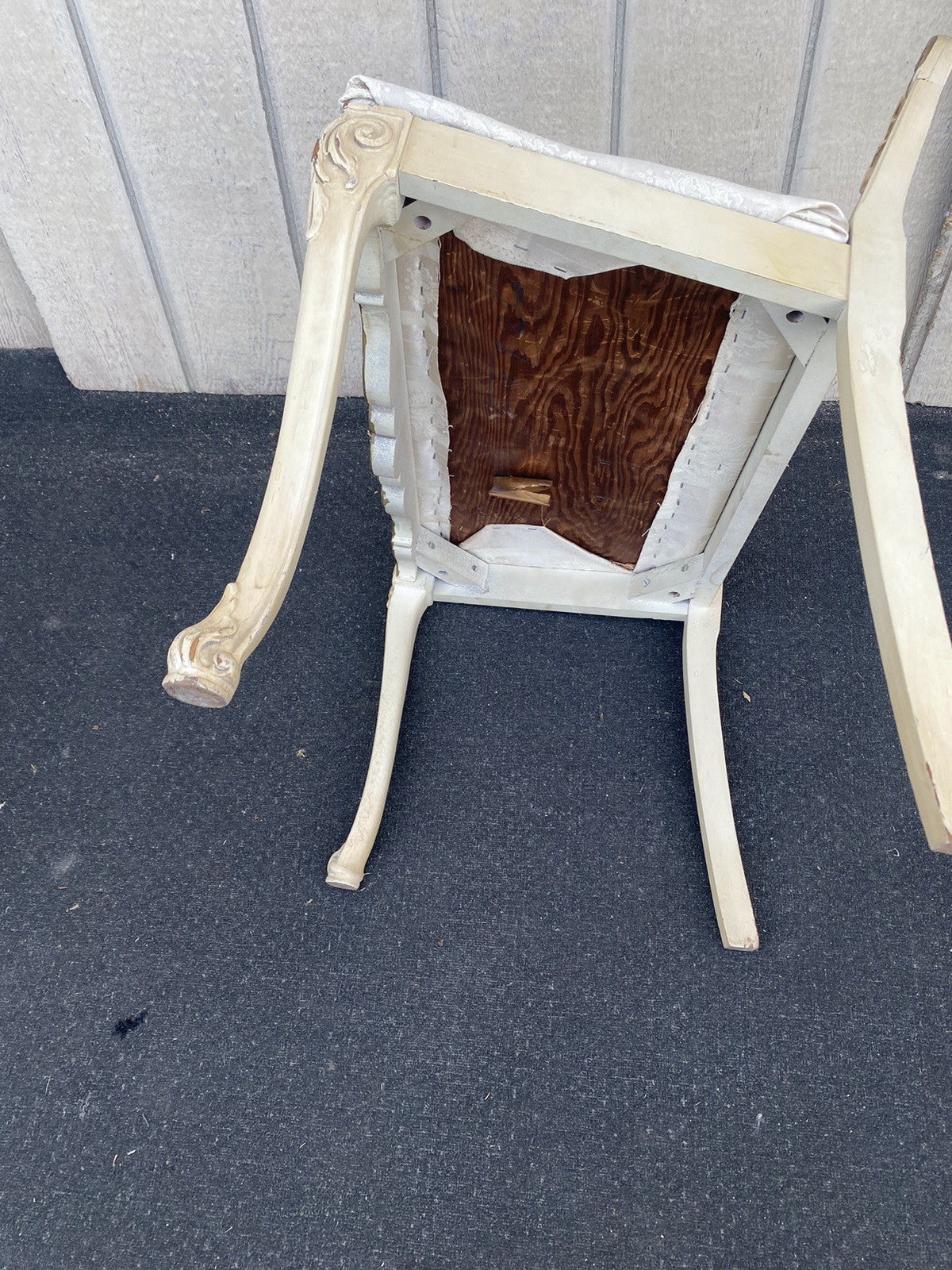 66296 Decorator White Vanity Bench Stool