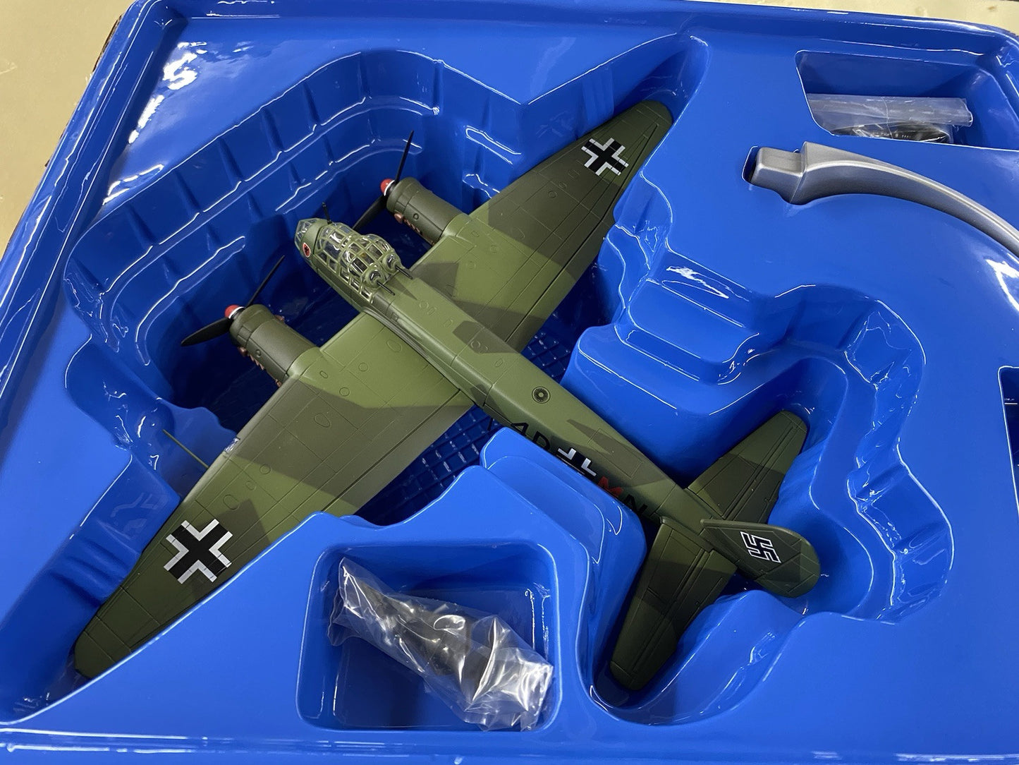 ES 207 Corgi Aviation Diecast Limited Edition  Junkers Airplane Plane