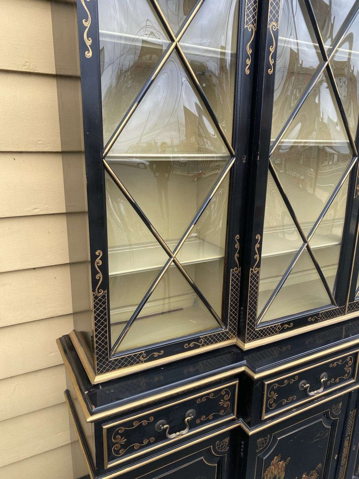 65944 Oriental KEN HILL Furniture Breakfront China Cabinet Curio