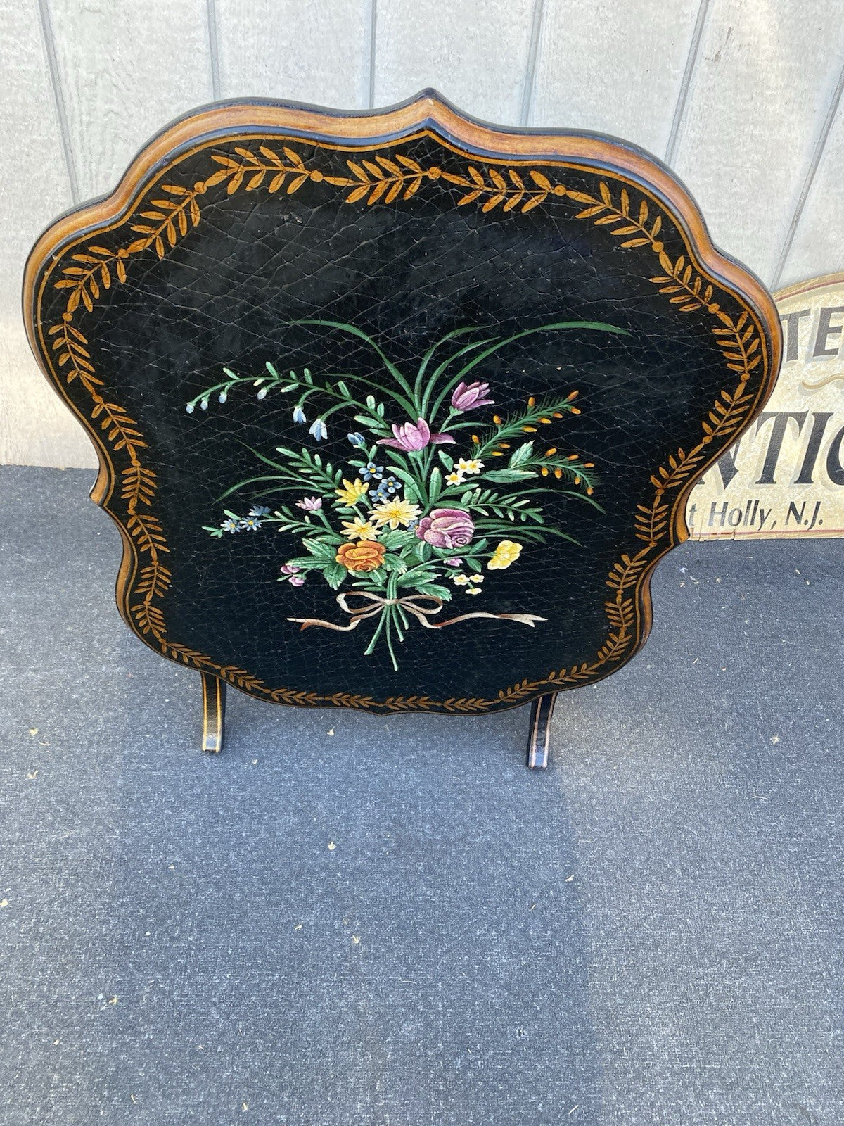 66458  Hand Made Decorator Tilt Top Table Stand   Table Top 24" x 31"W