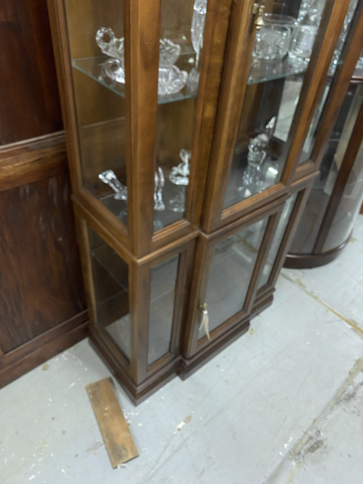 64303 Jasper Furniture  2 Door Curio China  Cabinet
