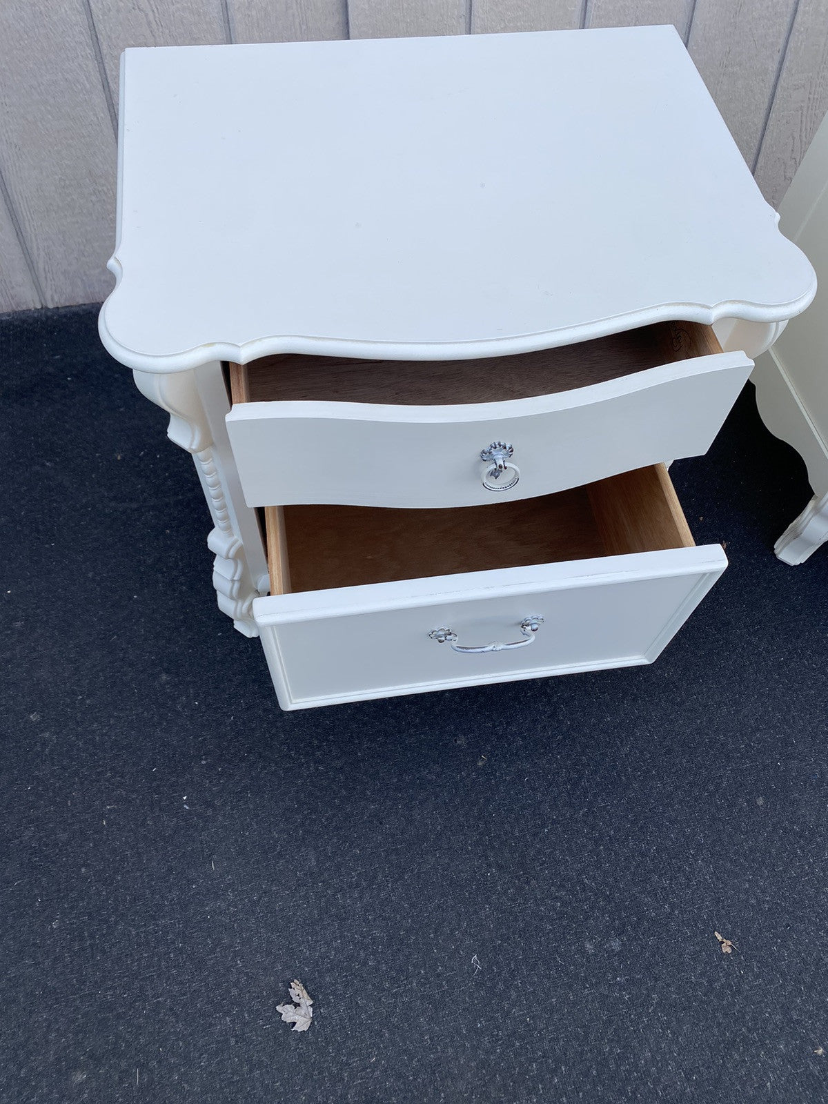 66379 Pair LEXINGTON Furniture Nightstand End Table Stand s